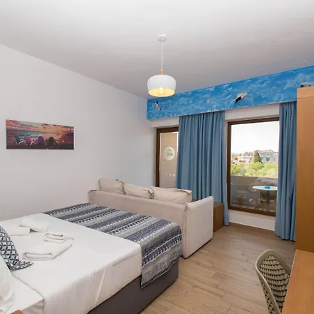 Hotel Yianna Caravel 