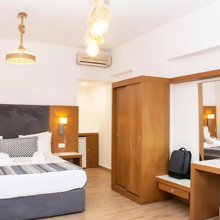 Hotel Yianna Caravel 