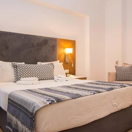 Hotel Yianna Caravel 